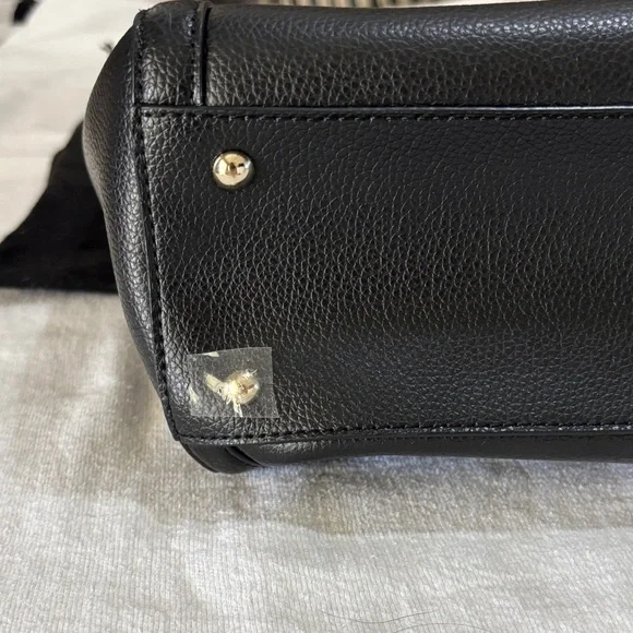 Karl Lagerfeld Sleek Black Tote Bag - Picture 4 of 8